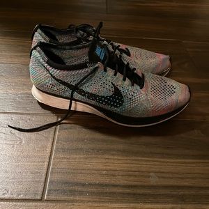 Nike flyknit racer